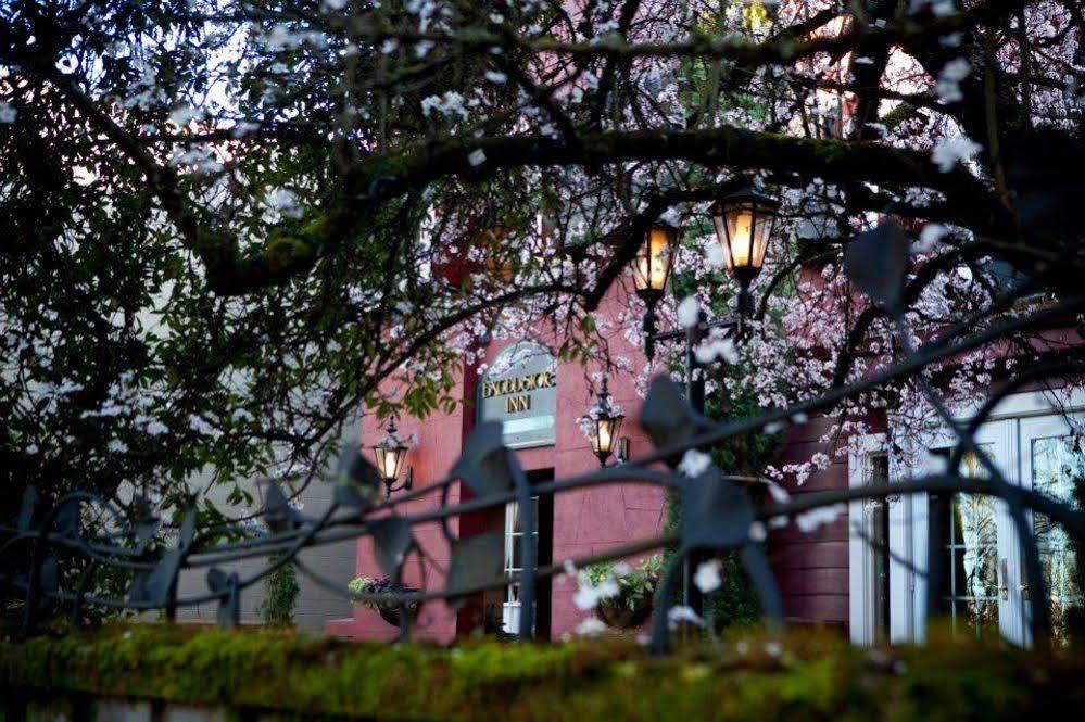 Excelsior Inn Eugene Exterior photo